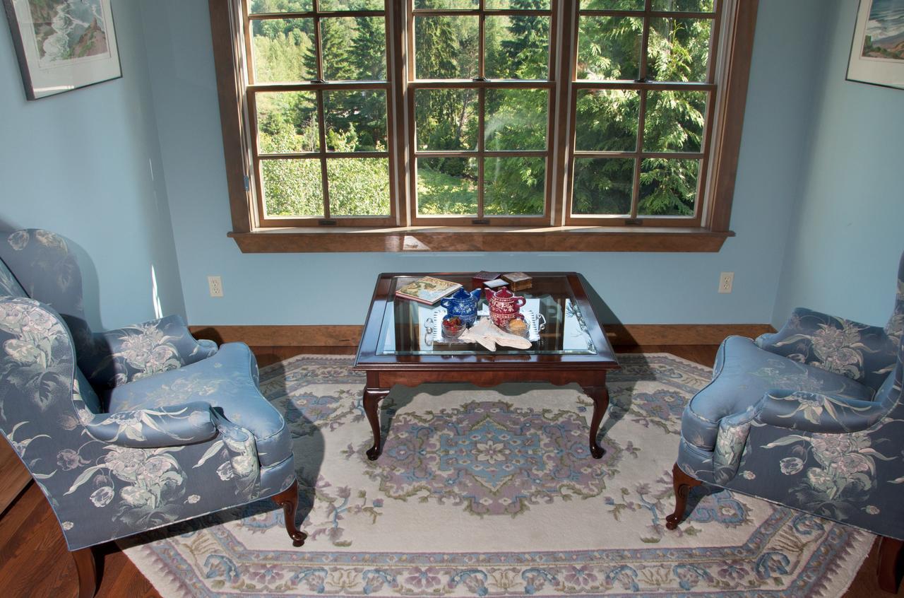 Hideaway Lodge B And B Woodinville Bagian luar foto